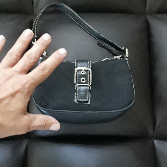 Coach - Picture 3 of 3